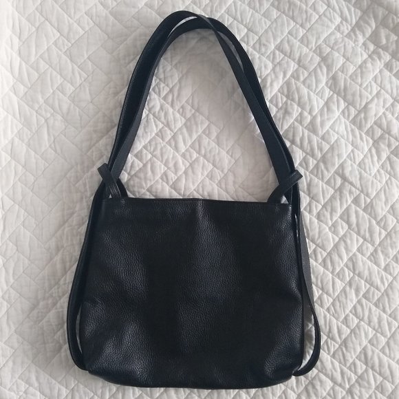 Antontella Ferrante Handbags - Antonella Ferrante black leather convertible shoulder bag/backpack